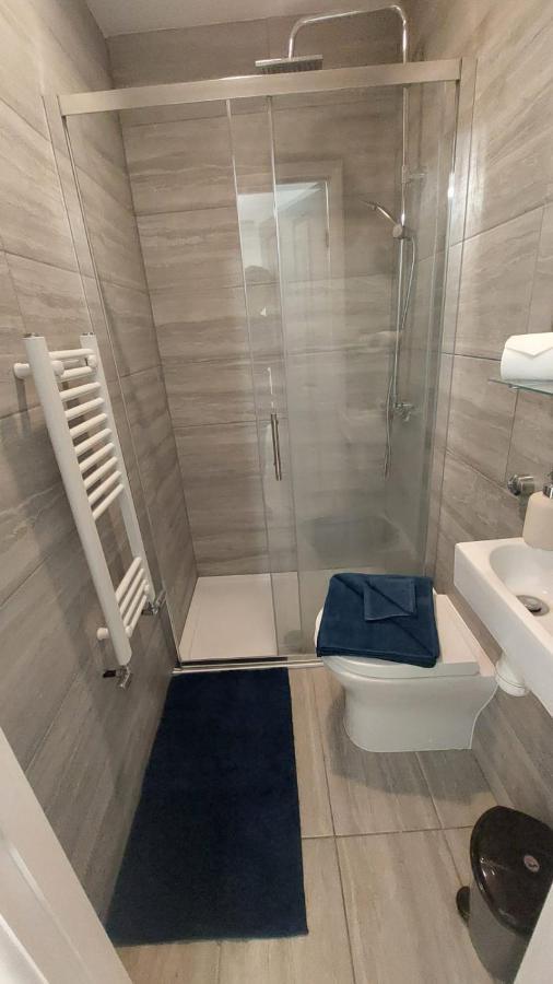 Double En-Suite Room Available In 3 Bed Apt London Exterior foto